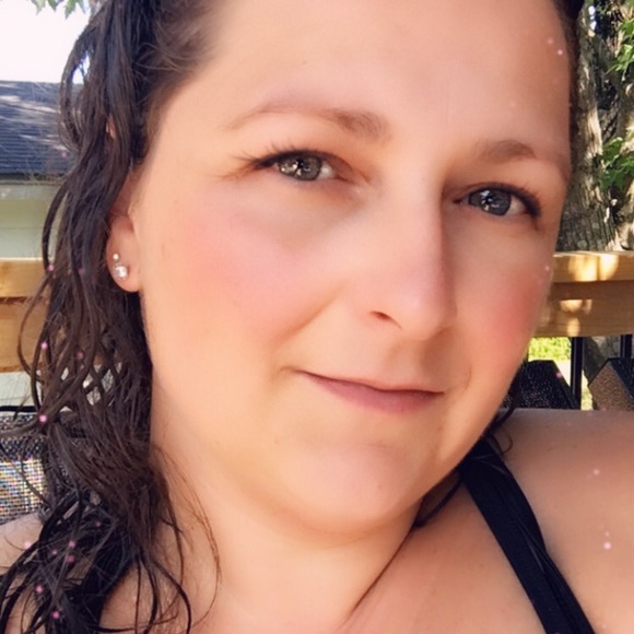 Meet your Posher, Annik - Picture 1 of 1